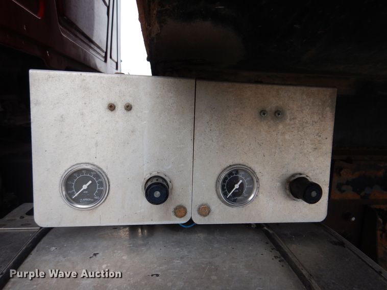 image for item IO9455 2014 Mack Granite  dump truck