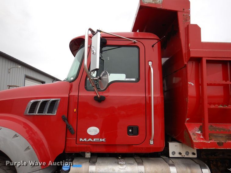 image for item IO9455 2014 Mack Granite  dump truck