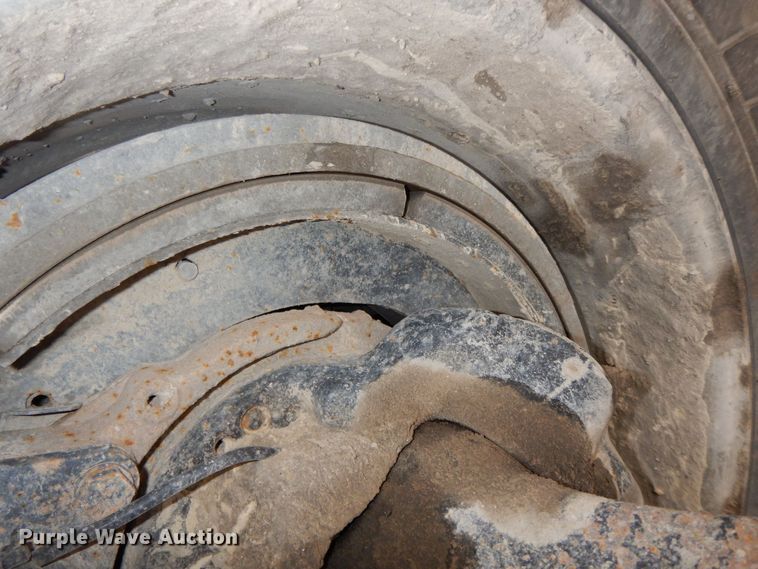 image for item IO9455 2014 Mack Granite  dump truck