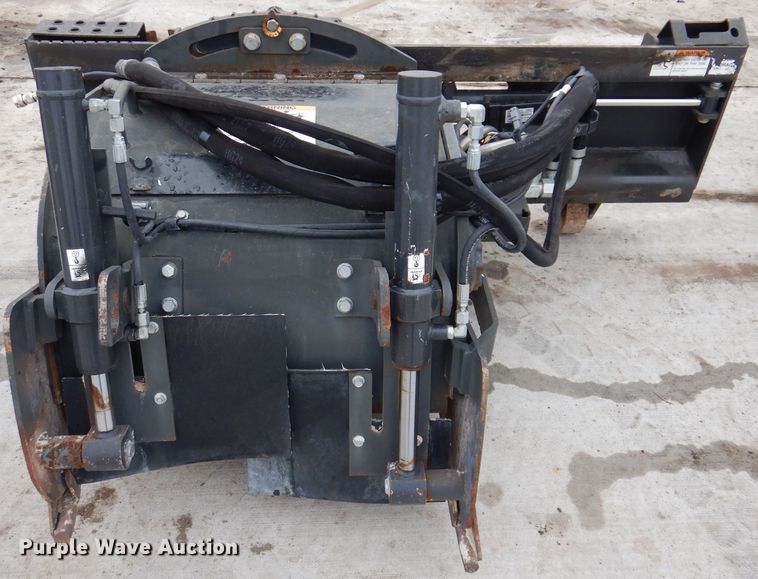 image for item IO9498 2017 Bobcat 24PLA  skid steer cold planer