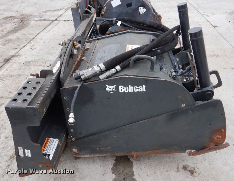 image for item IO9498 2017 Bobcat 24PLA  skid steer cold planer