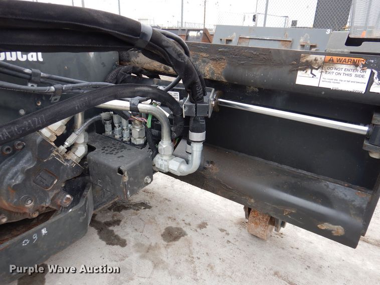 image for item IO9498 2017 Bobcat 24PLA  skid steer cold planer