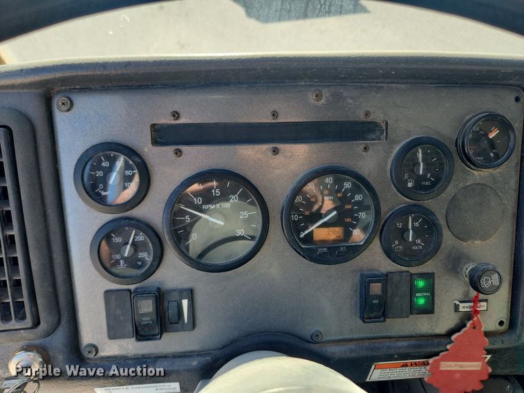 image for item JB9565 2007 Crane Carrier Low Entry  dump truck