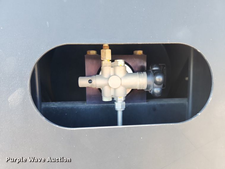 image for item JB9565 2007 Crane Carrier Low Entry  dump truck