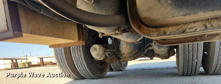 image for item JB9565 2007 Crane Carrier Low Entry  dump truck