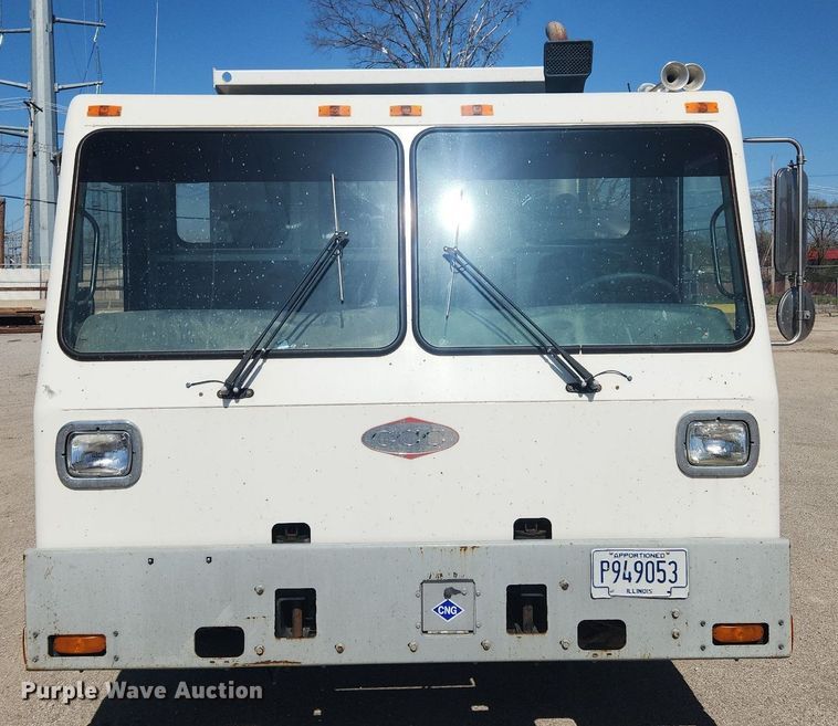 image for item JB9566 2007 Crane Carrier Low Entry  dump truck