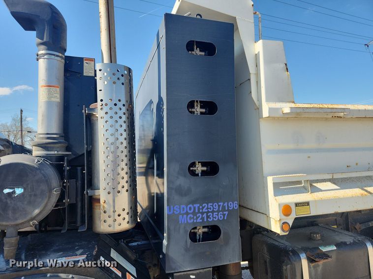 image for item JB9566 2007 Crane Carrier Low Entry  dump truck