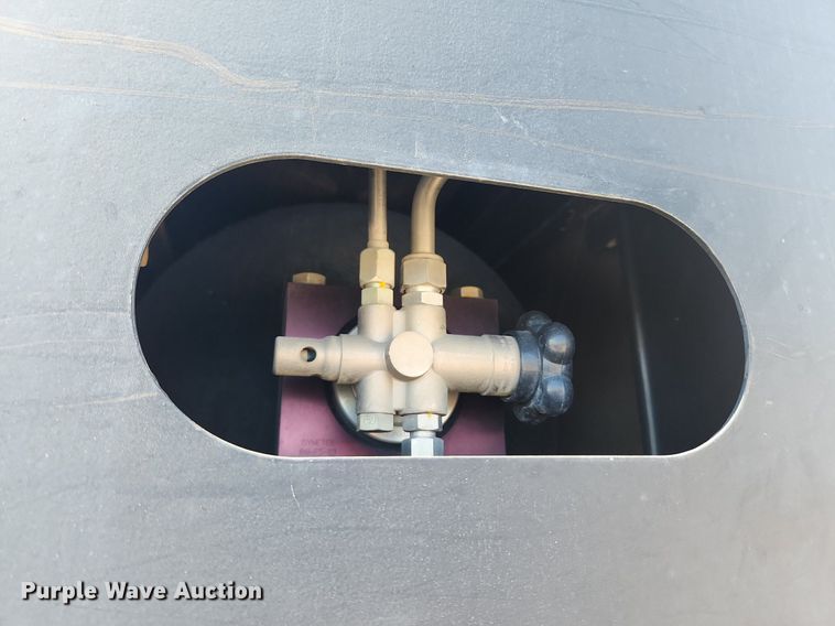 image for item JB9566 2007 Crane Carrier Low Entry  dump truck