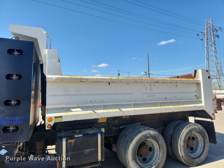 image for item JB9566 2007 Crane Carrier Low Entry  dump truck