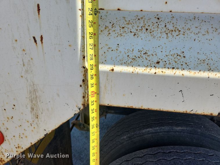 image for item JB9566 2007 Crane Carrier Low Entry  dump truck