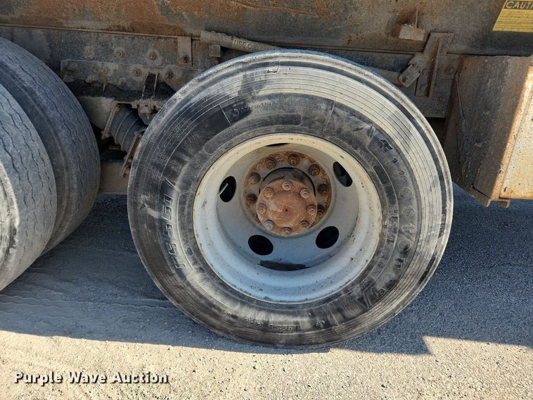 image for item JB9566 2007 Crane Carrier Low Entry  dump truck