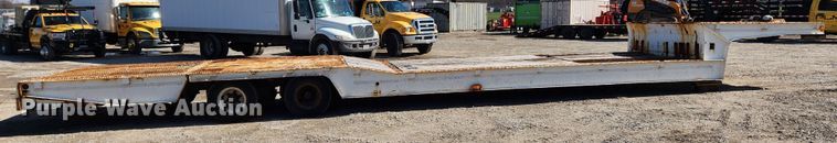 image for item JB9609 2000 Trail King TK70HT-482  drop deck equipment trailer