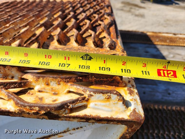 image for item JB9609 2000 Trail King TK70HT-482  drop deck equipment trailer