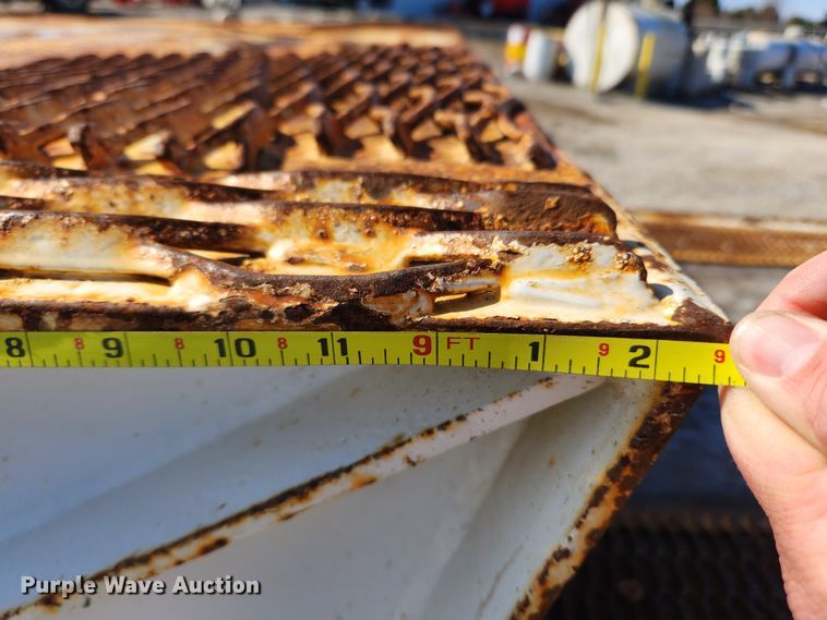 image for item JB9609 2000 Trail King TK70HT-482  drop deck equipment trailer