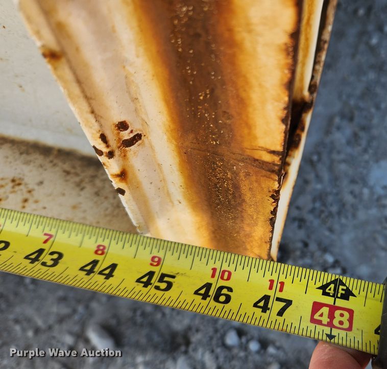 image for item JB9609 2000 Trail King TK70HT-482  drop deck equipment trailer