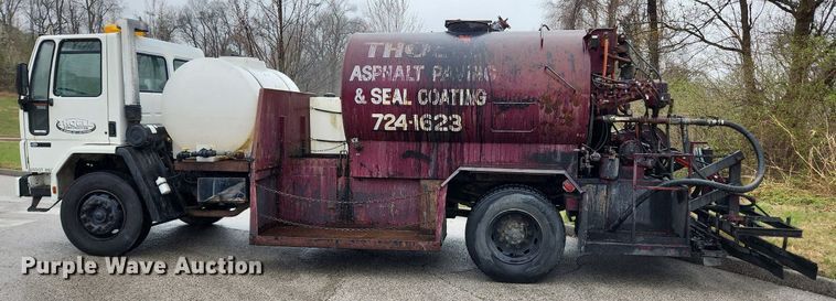 image for item JB9700 1987 Ford CF7000  seal coat truck