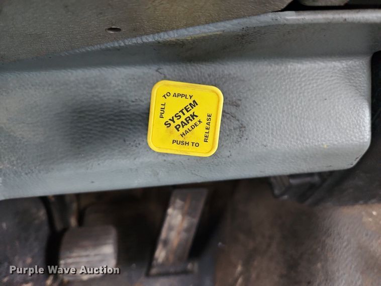 image for item JB9700 1987 Ford CF7000  seal coat truck