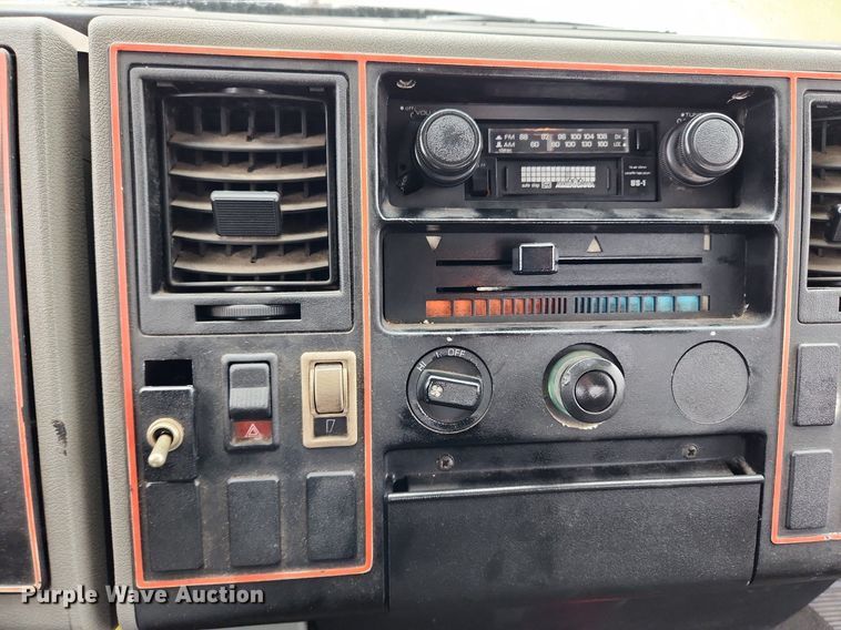 image for item JB9700 1987 Ford CF7000  seal coat truck