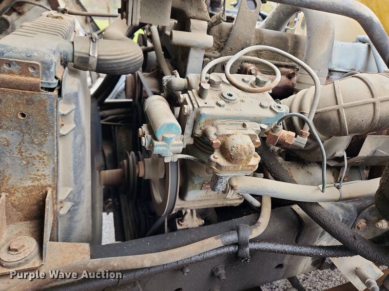 image for item JB9700 1987 Ford CF7000  seal coat truck