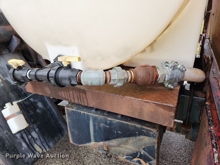 image for item JB9700 1987 Ford CF7000  seal coat truck