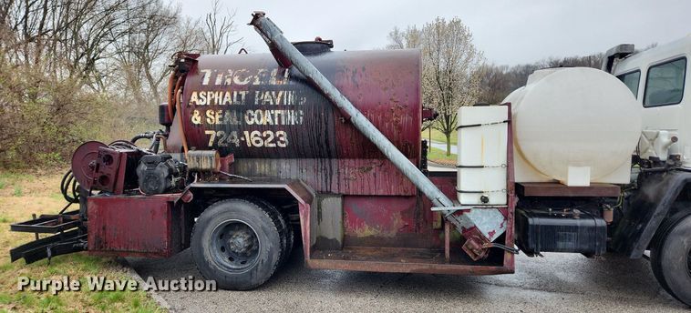 image for item JB9700 1987 Ford CF7000  seal coat truck