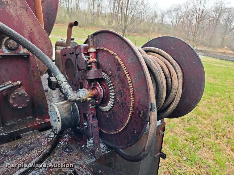 image for item JB9700 1987 Ford CF7000  seal coat truck