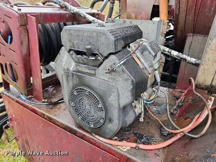 image for item JB9700 1987 Ford CF7000  seal coat truck