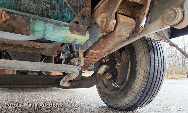 image for item JB9700 1987 Ford CF7000  seal coat truck