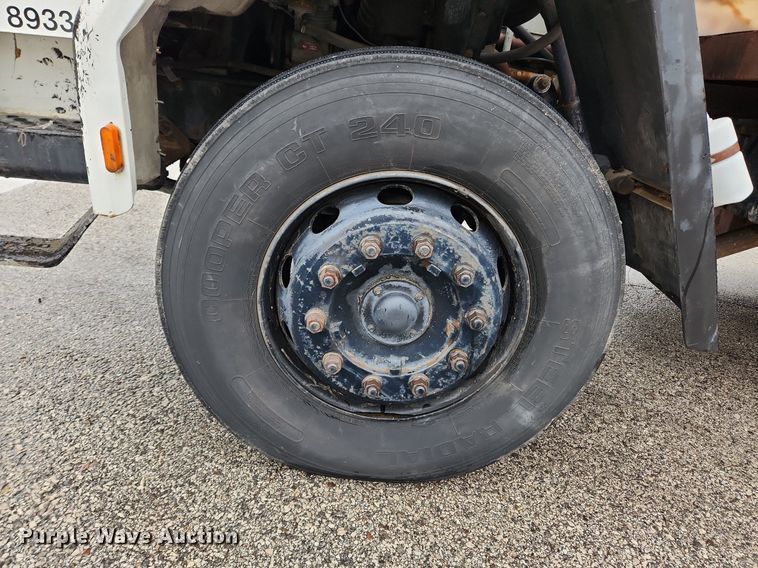 image for item JB9700 1987 Ford CF7000  seal coat truck