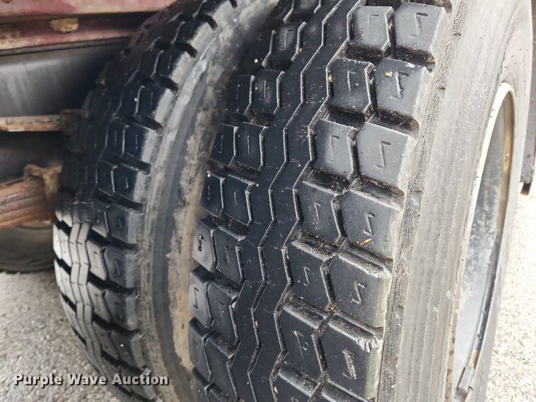 image for item JB9700 1987 Ford CF7000  seal coat truck