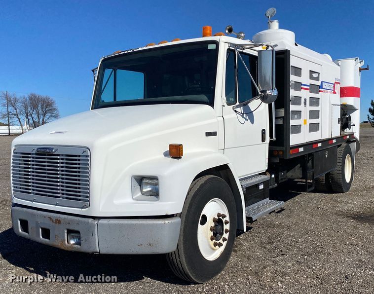 image for item JW9175 2003 Freightliner FL70  vacuum truck