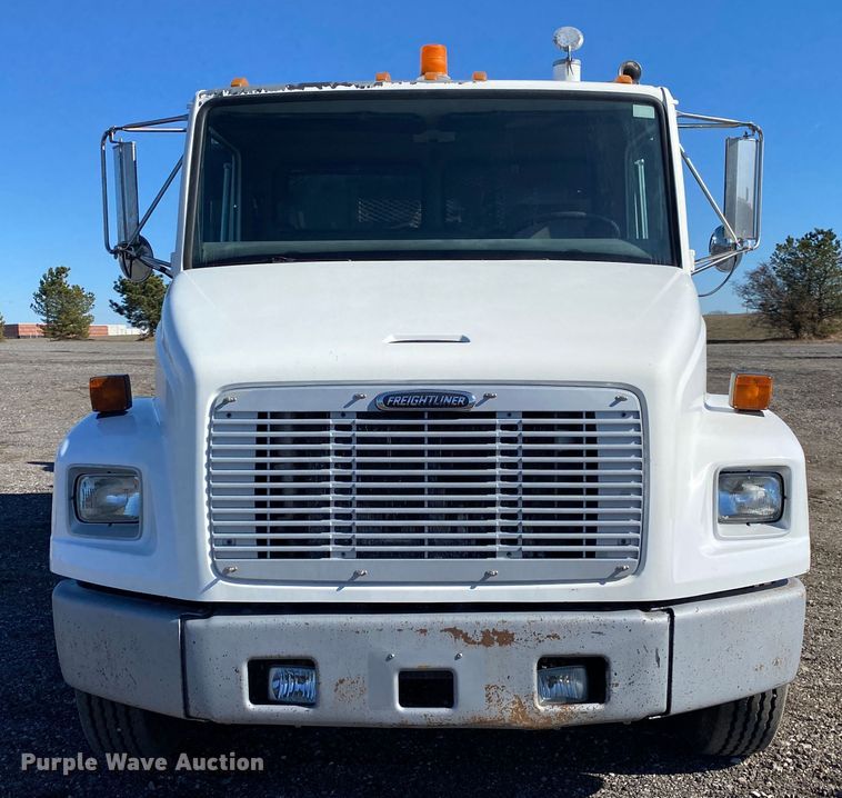 image for item JW9175 2003 Freightliner FL70  vacuum truck