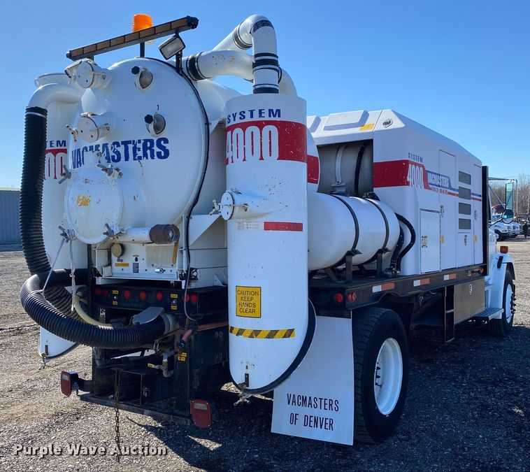 image for item JW9175 2003 Freightliner FL70  vacuum truck