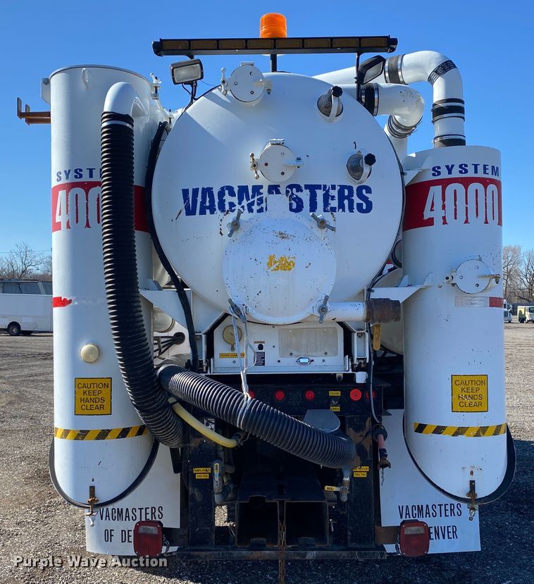 image for item JW9175 2003 Freightliner FL70  vacuum truck