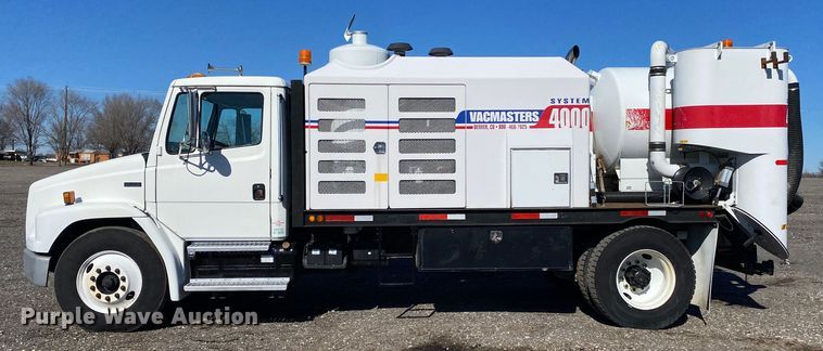 image for item JW9175 2003 Freightliner FL70  vacuum truck
