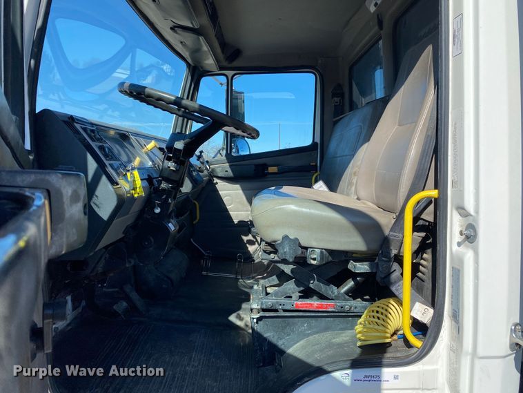 image for item JW9175 2003 Freightliner FL70  vacuum truck