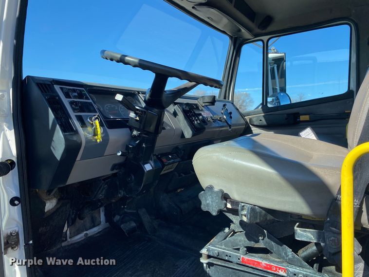 image for item JW9175 2003 Freightliner FL70  vacuum truck