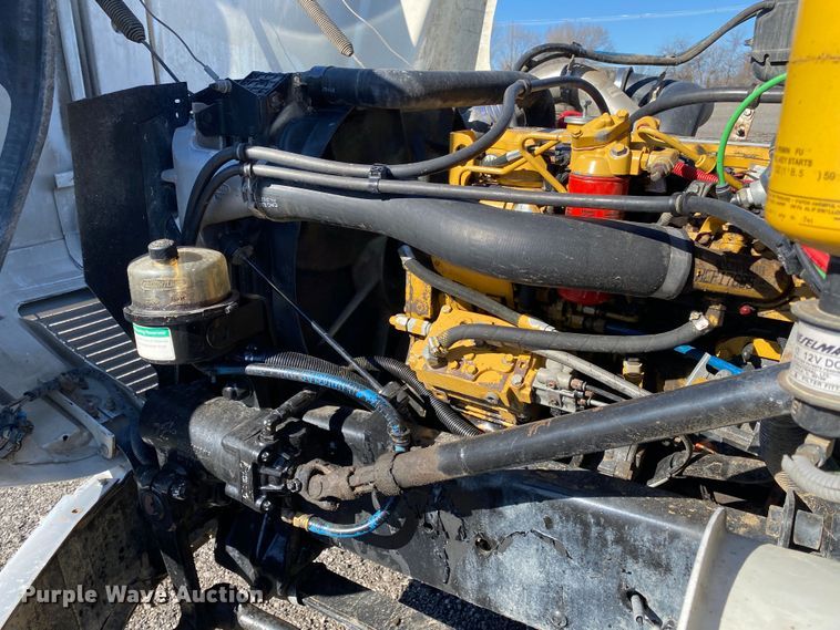 image for item JW9175 2003 Freightliner FL70  vacuum truck