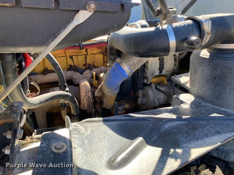 image for item JW9175 2003 Freightliner FL70  vacuum truck