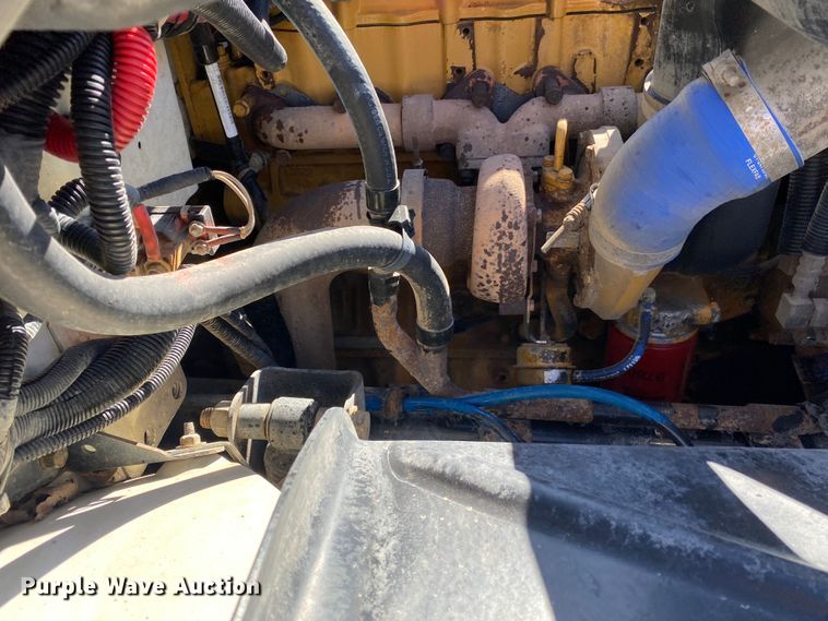 image for item JW9175 2003 Freightliner FL70  vacuum truck