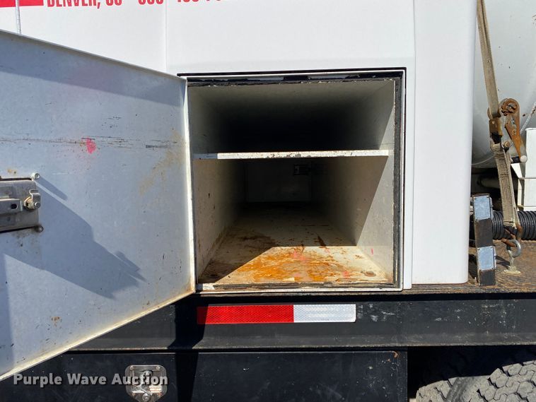 image for item JW9175 2003 Freightliner FL70  vacuum truck