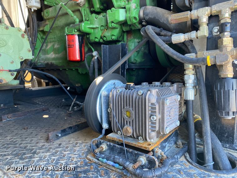 image for item JW9175 2003 Freightliner FL70  vacuum truck