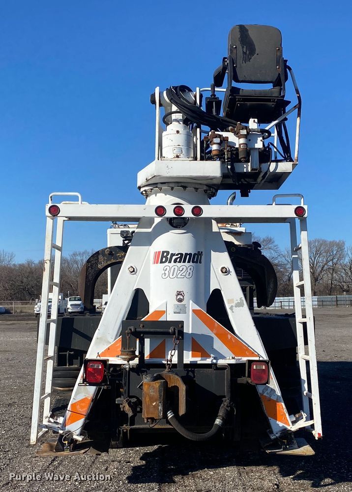 image for item JW9198 2002 Western Star 4900  crane truck