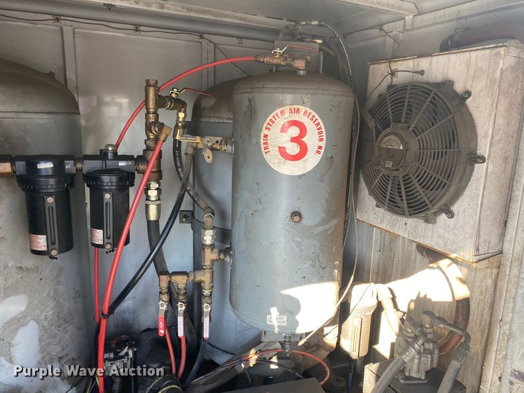 image for item JW9198 2002 Western Star 4900  crane truck