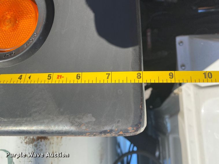 image for item JW9198 2002 Western Star 4900  crane truck