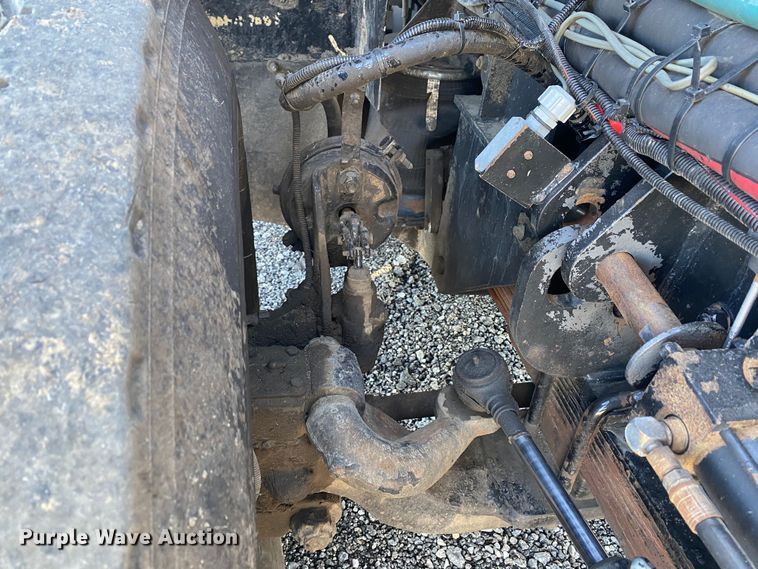 image for item JW9198 2002 Western Star 4900  crane truck