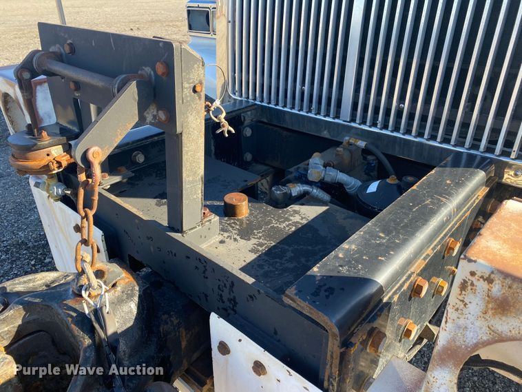 image for item JW9198 2002 Western Star 4900  crane truck