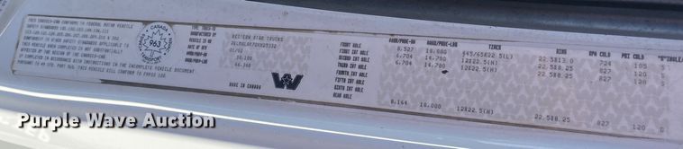 image for item JW9198 2002 Western Star 4900  crane truck