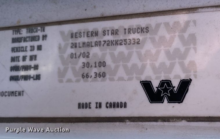 image for item JW9198 2002 Western Star 4900  crane truck