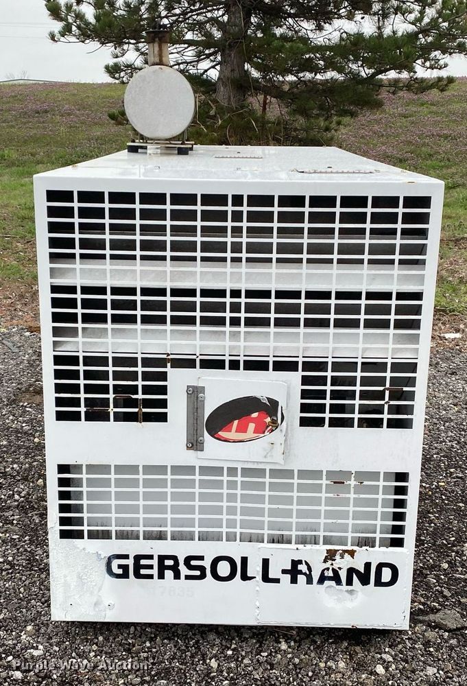 image for item KB9516 1996 Ingersoll Rand P185WJDU  air compressor